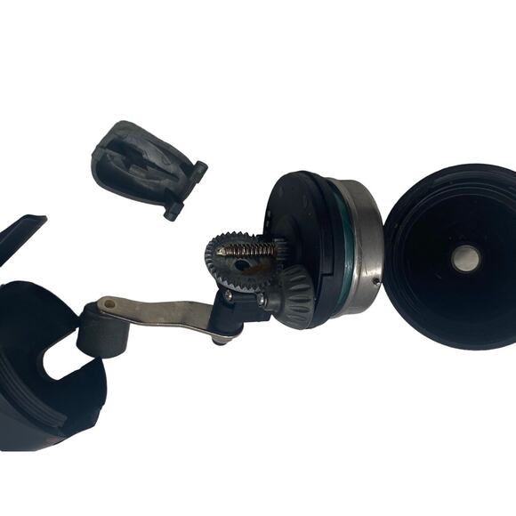 Shakespeare Spincasting Fishing Reel Silver Black and Red Works Great - Picture 6 of 9